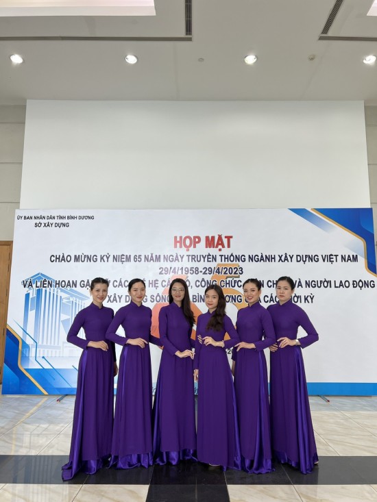 HỘI THI VĂN NGHỆ _ CHÀO MỪNG KỶ NIỆM 65 NĂM NGÀY TRUYỀN THỐNG NGHÀNH XÂY DỰNG VIỆT NAM